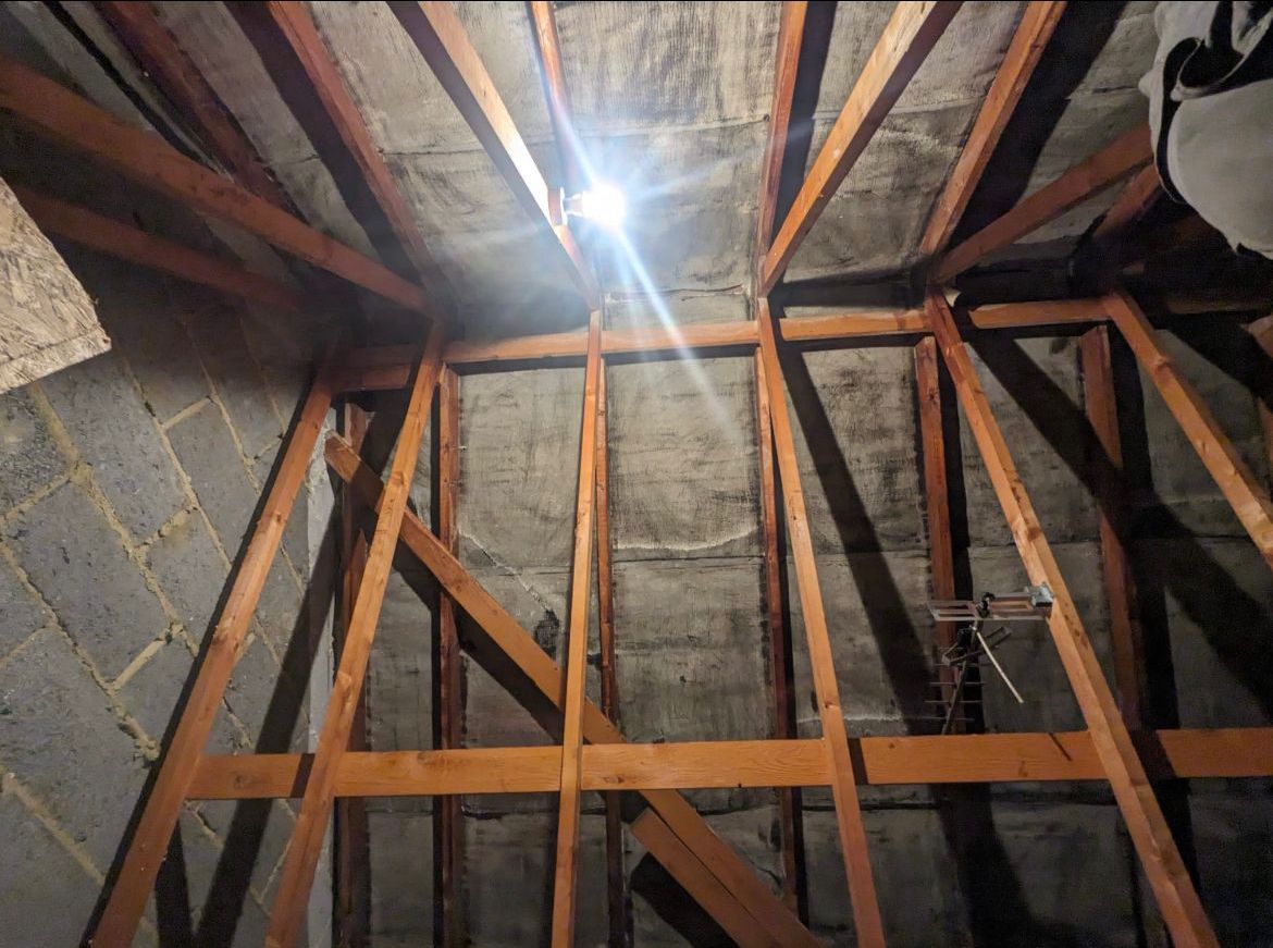 Tall Small Roof Space Cleared – after